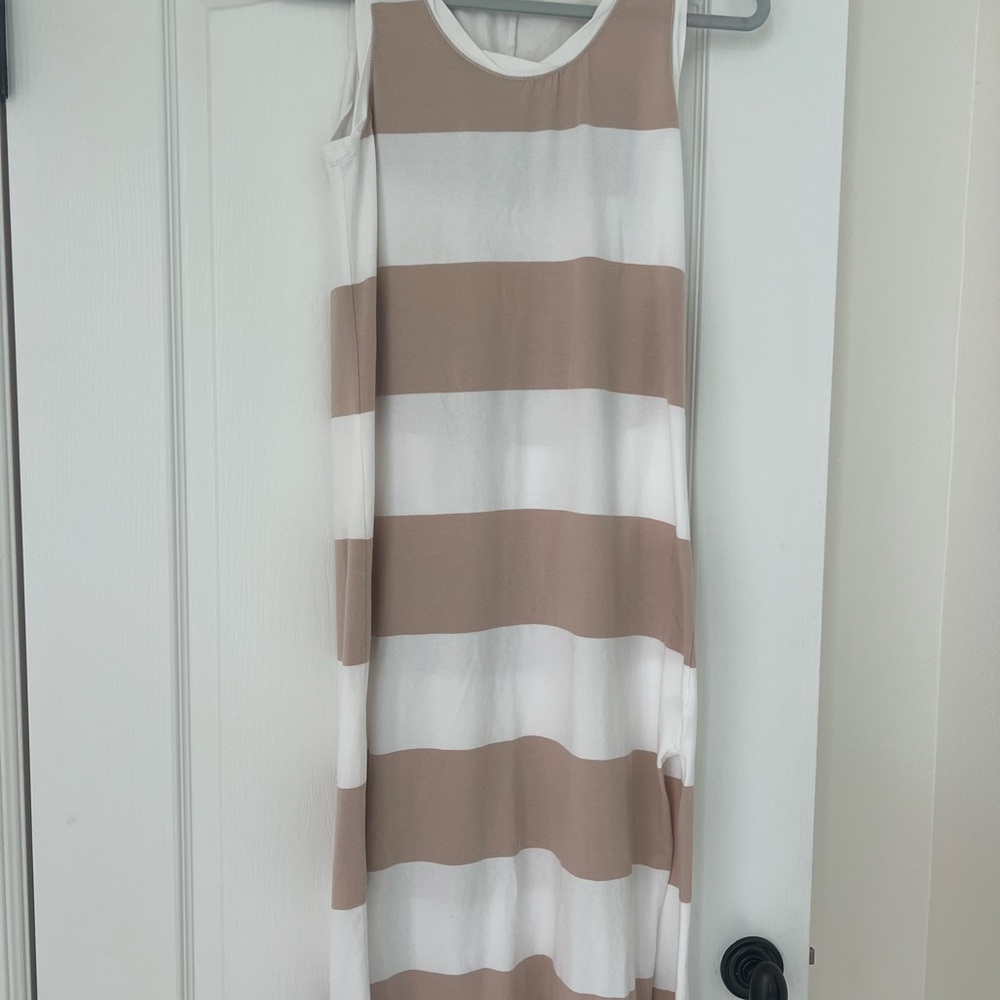 Z Supply White and Tan Sleeveless Midi Sundress